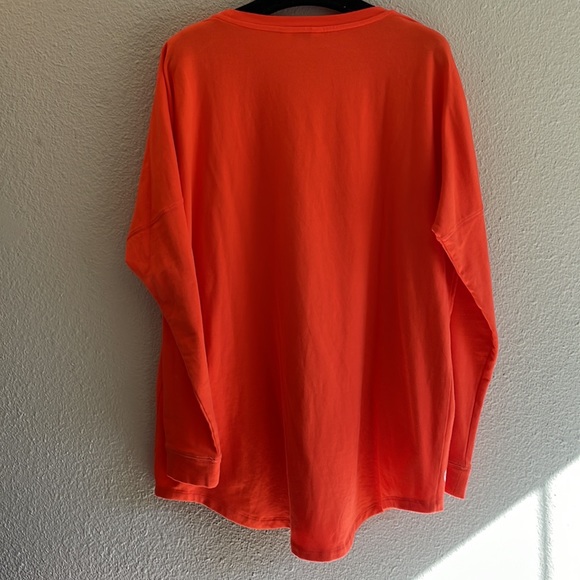 EUC Women’s Crown & Ivy Orange Elephant Tunic - Picture 2 of 4